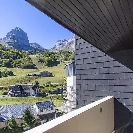Appartement 4 Pers Avec Vue Panoramique Sur Le Cirque De Gourette * Gourette